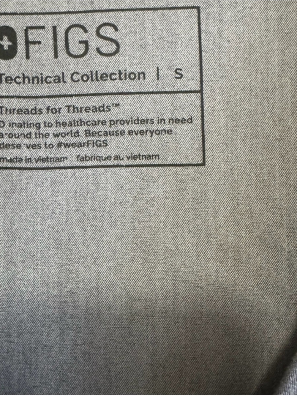 Figs Women’s Technical Collection Scrub Pants (M) and Top (S) - Picture 8 of 8